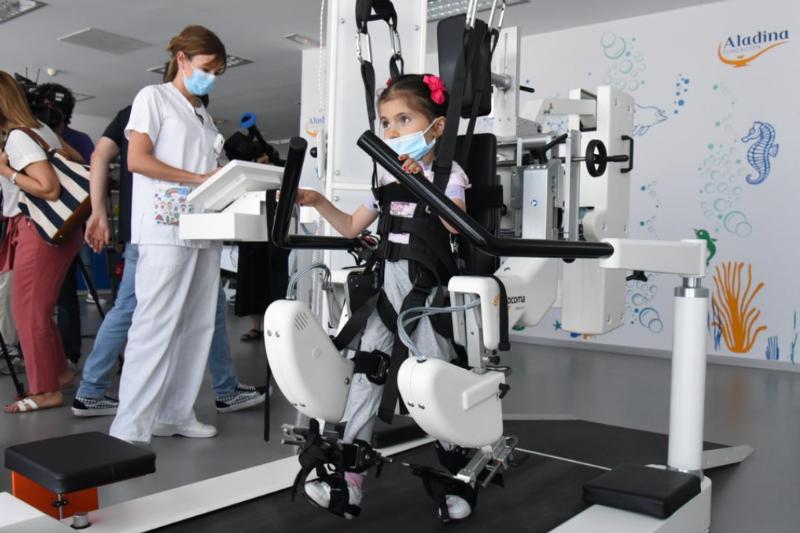 Lokomat robot pediatrico de la fundación aladina