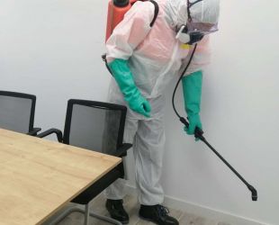 Limpieza y desinfección de una oficina