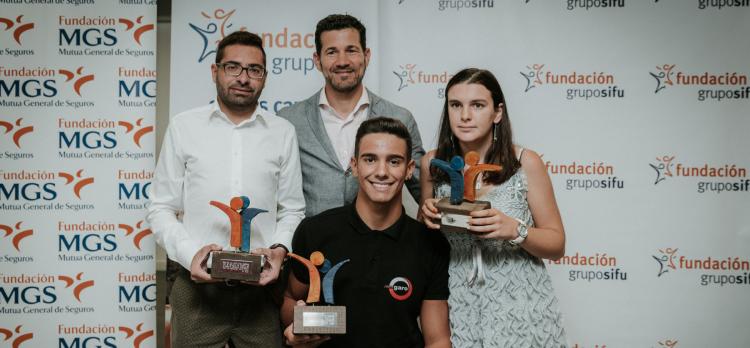 Entrega de las becas Desafíate en Sevilla