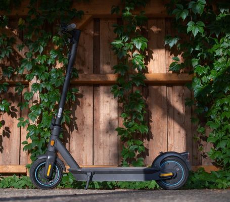 Grupo SIFU acerca la sostenibilidad a Valladolid con un nuevo aparcamiento de carga para patinetes eléctricos